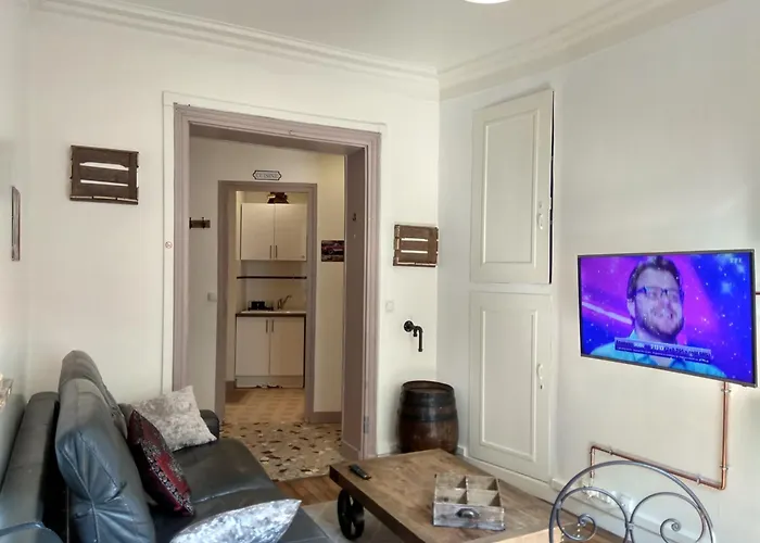 Chic Apart Avec Parking Tout Pres De Paris