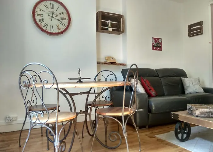 Chic Apart Avec Parking Tout Pres De Paris