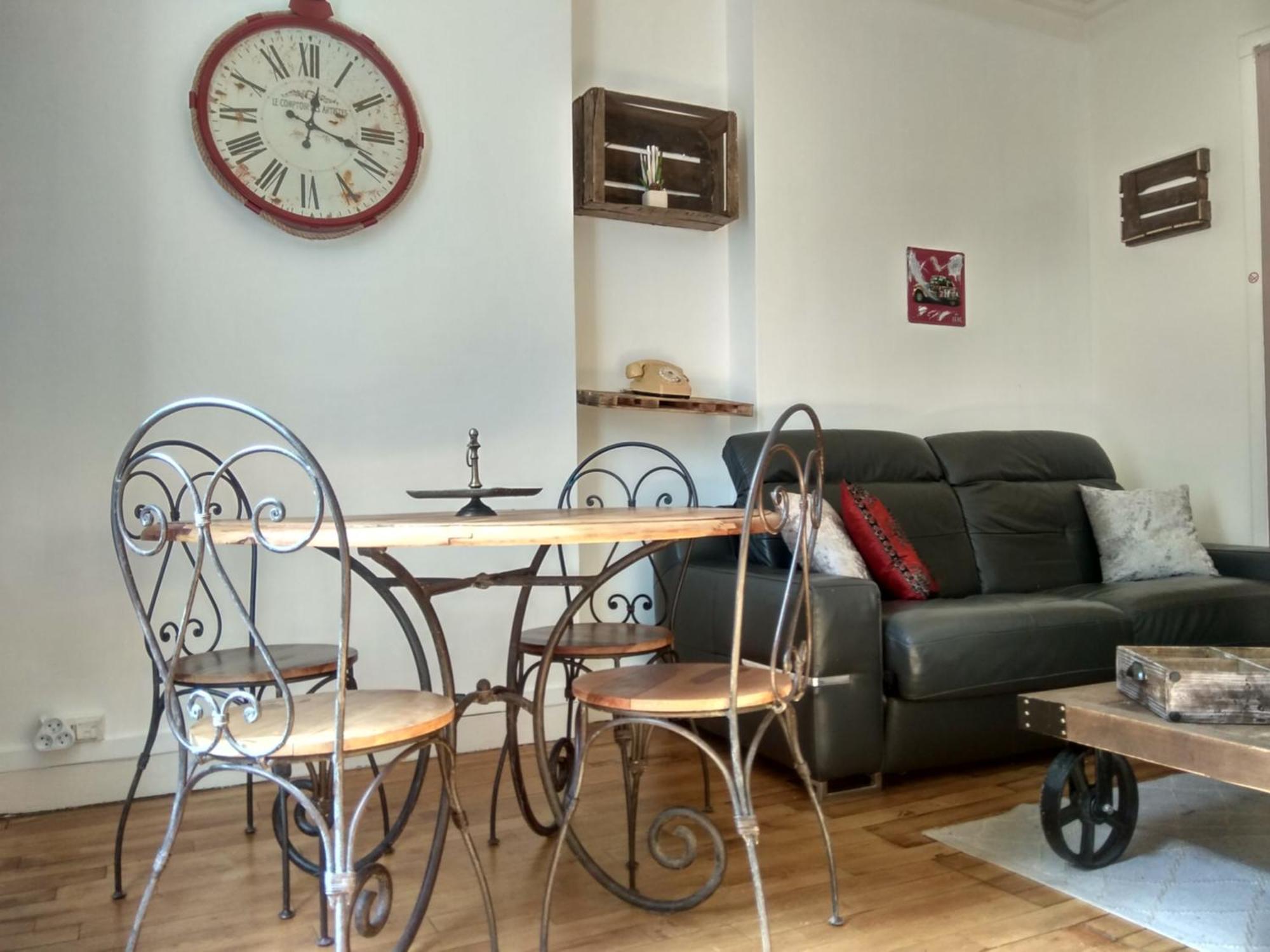 Chic Avec Parking Pres De Paris Apartment